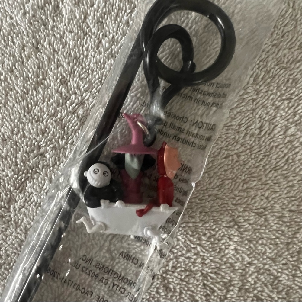 NWT Disneyland 2022 Nightmare Before Christmas Straw and Keychain